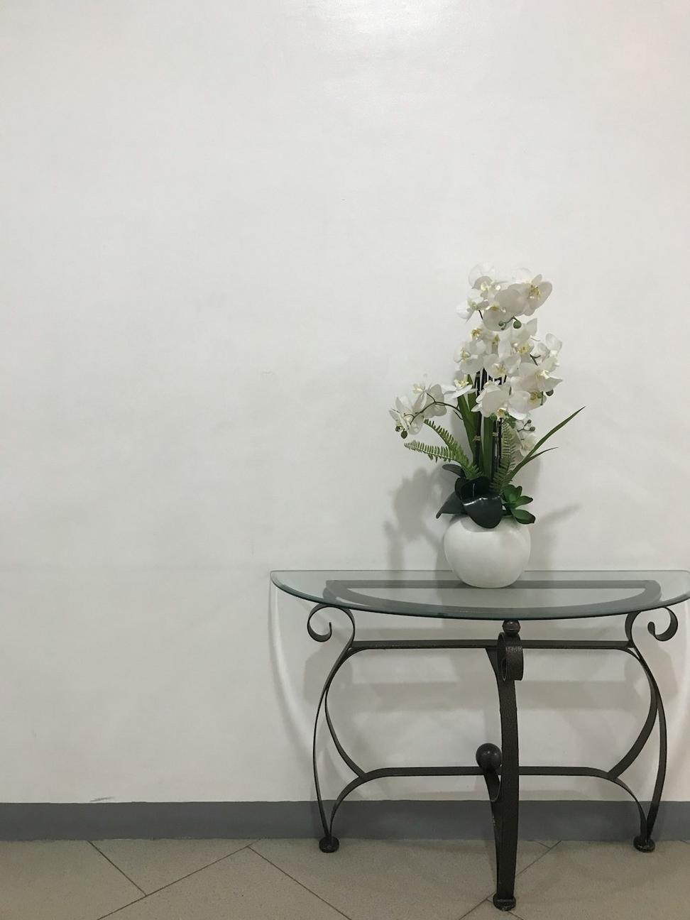 Elegant white hydrangea centerpiece